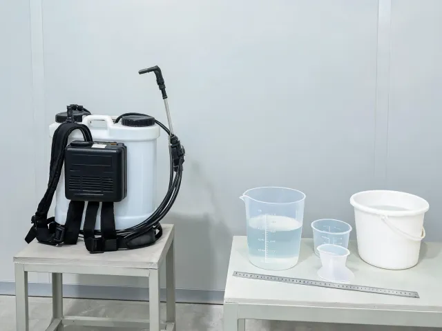 Agricultural maintenance equipment area
